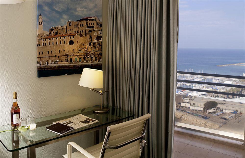 Renaissance Tel Aviv Hotel Exterior foto