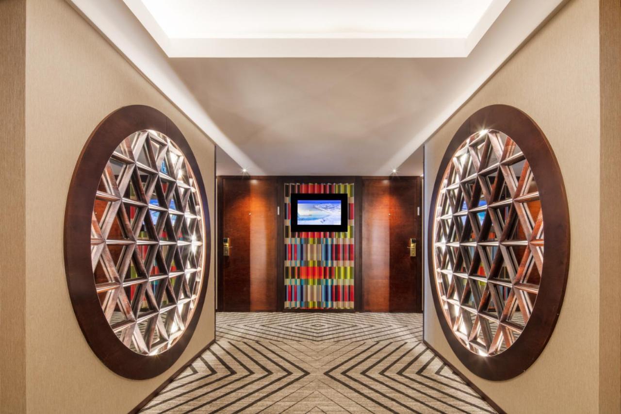 Renaissance Tel Aviv Hotel Exterior foto
